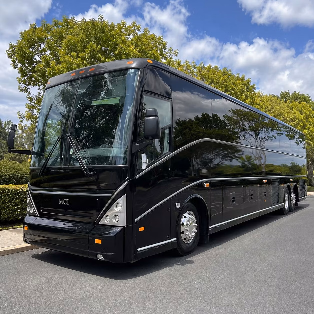 employee shuttle services between summerville and the greater charleston area