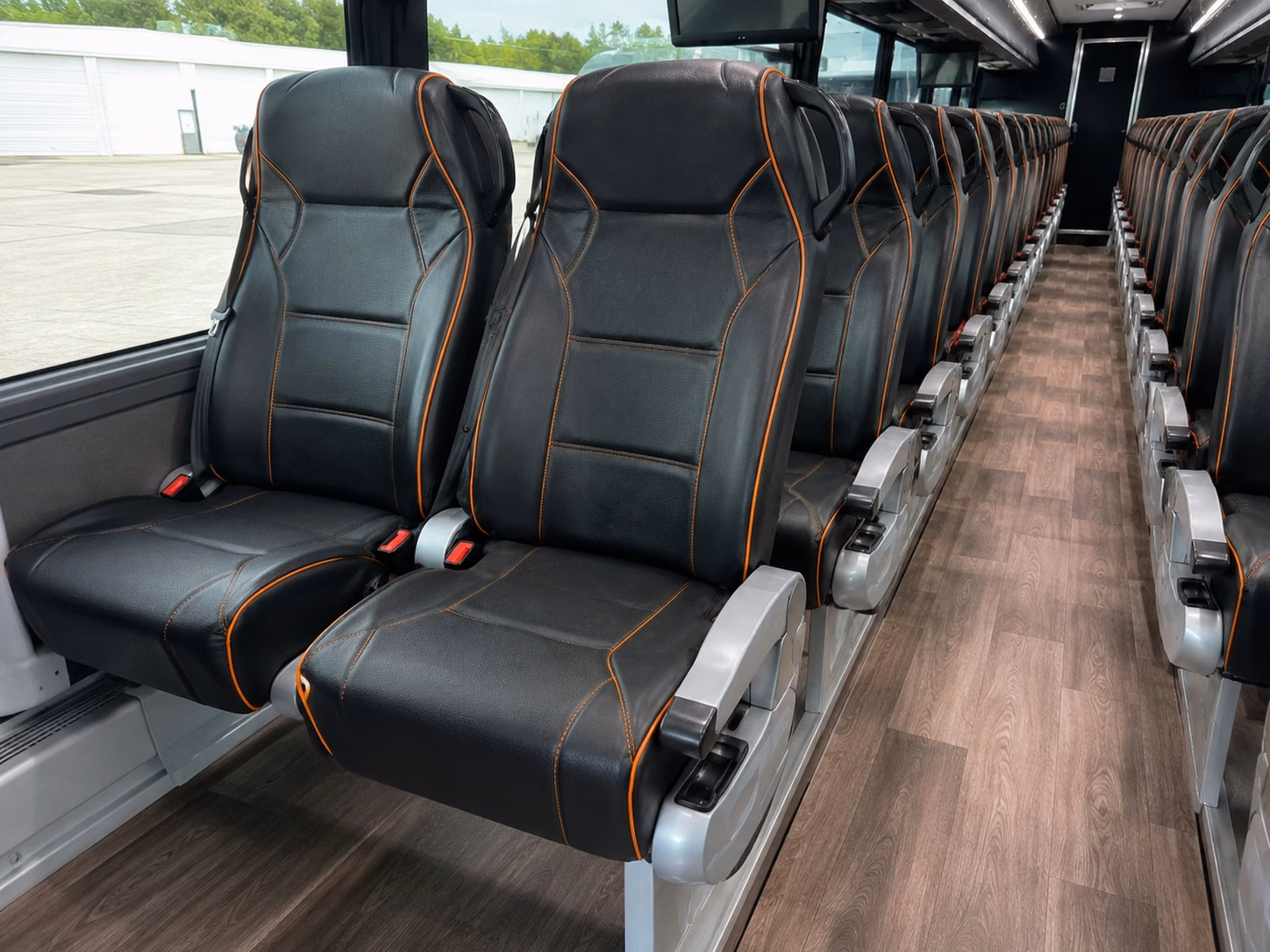 how the bus type you choose changes charter bus prices in summerville south carolina