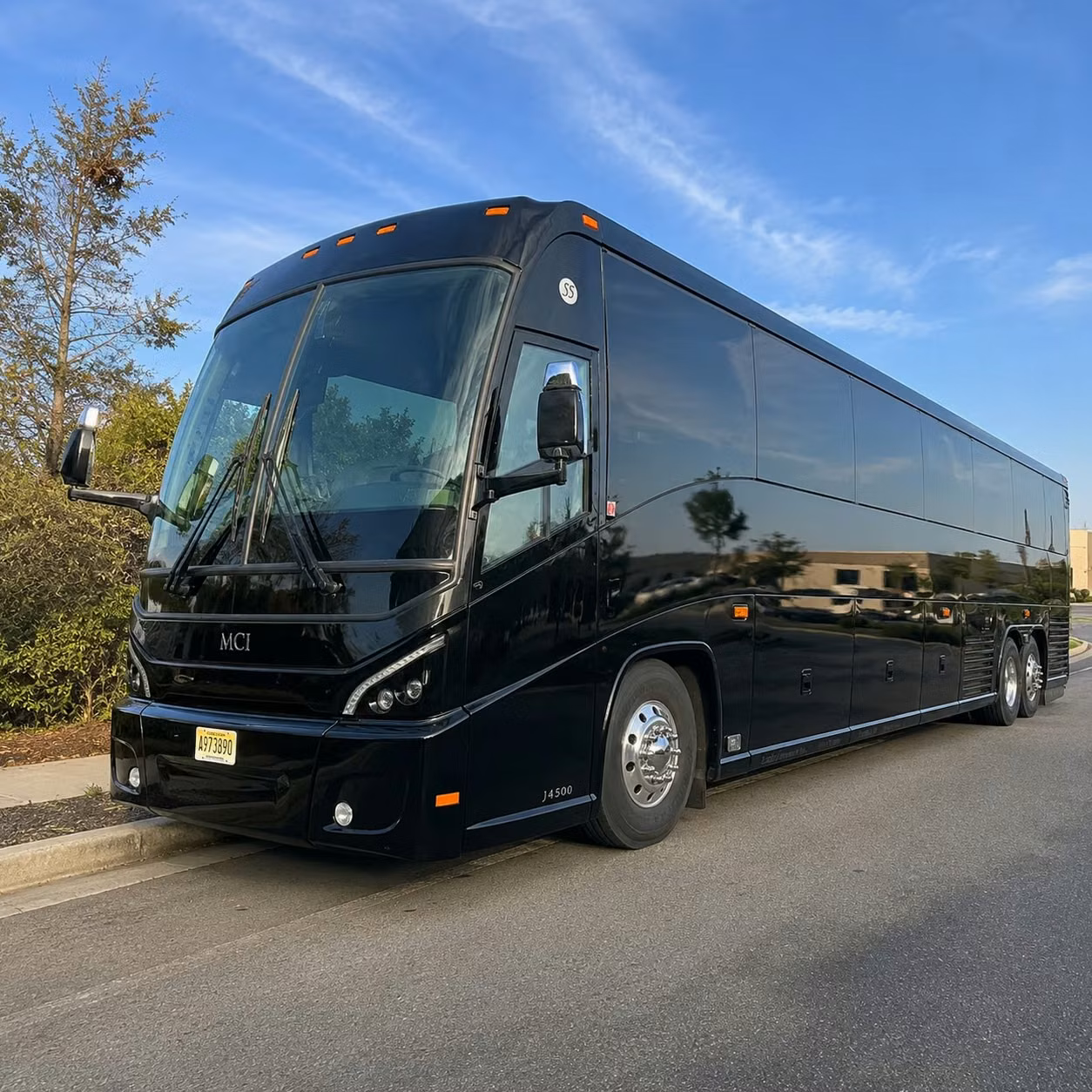 summerville charter bus hero 3